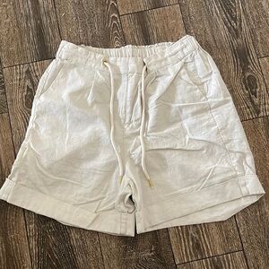 Linen Cuffed Shorts with Drawstring